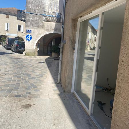 Logement Tout Equipe Layrac Exteriör bild