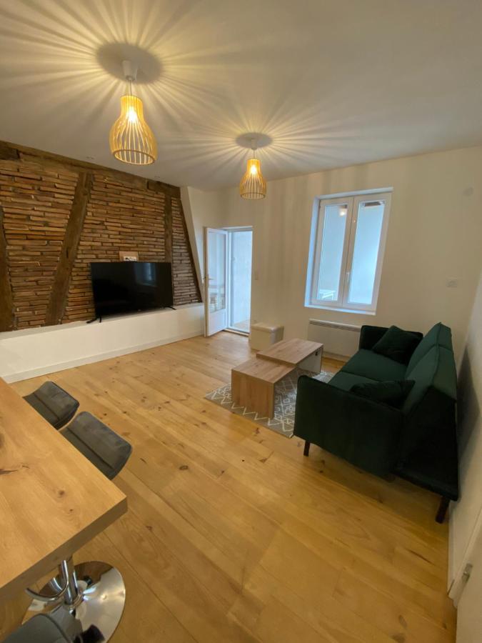 Logement Tout Equipe Layrac Exteriör bild