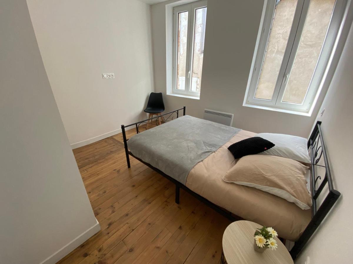 Logement Tout Equipe Layrac Exteriör bild