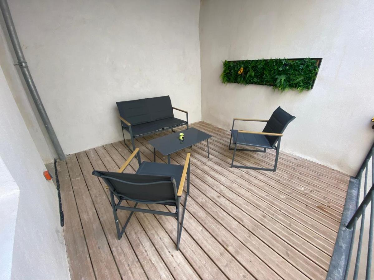 Logement Tout Equipe Layrac Exteriör bild
